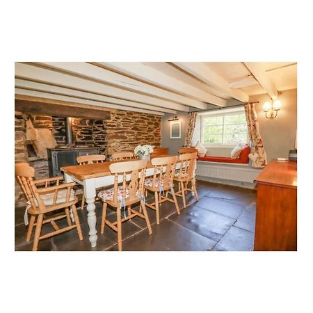 Meadowside Cottage, Characterful Grade 2 Listed Cottage Near To Wadebridge And Padstow Exterior photo