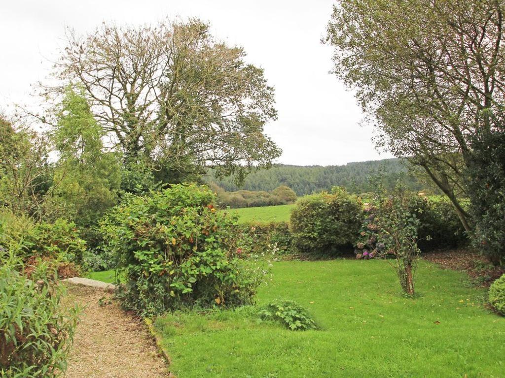 Meadowside Cottage, Characterful Grade 2 Listed Cottage Near To Wadebridge And Padstow Exterior photo